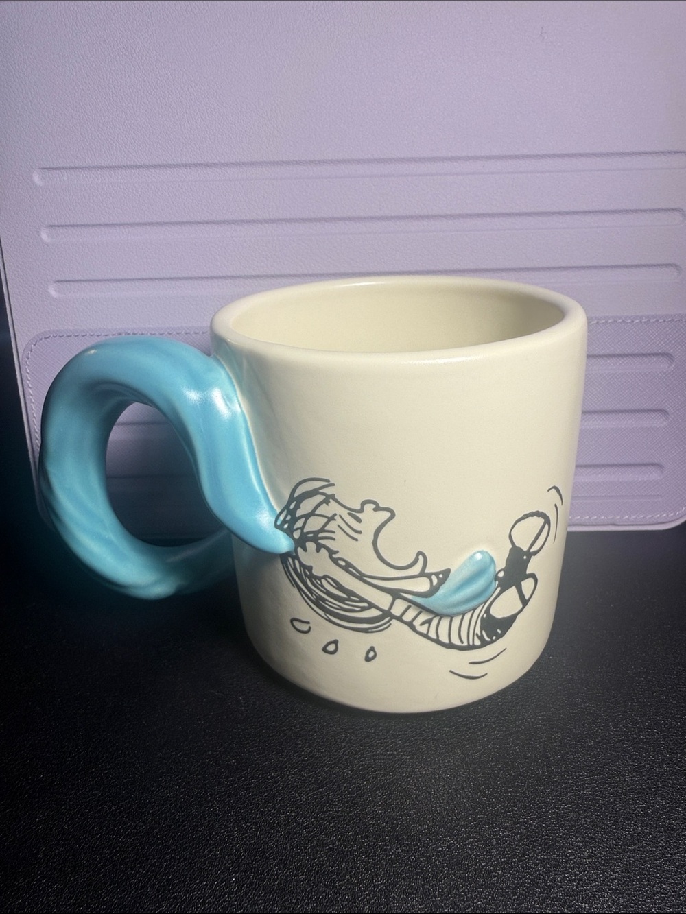 Hallmark 2017 RARE Linus Snoopy Ceramic Mug with Sculpted Blue Blanket Handle